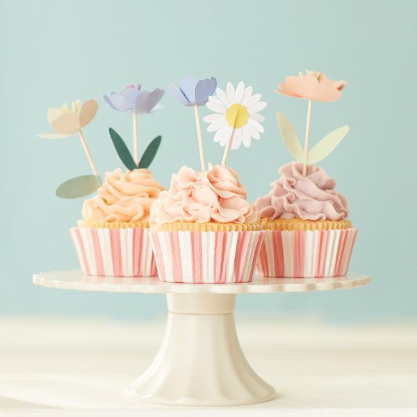 Flower Garden Cupcake Kit (x 12 toppers) For Sale